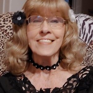 Meet your Posher, Sharon kelly